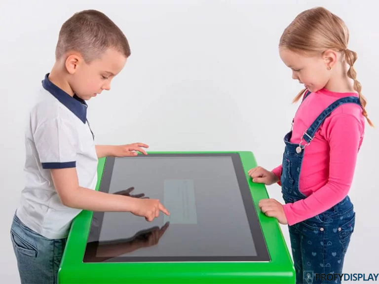 Інтерактивний стіл INTBOARD ZABAVA 2.0 32&Prime; INTBOARD-ZABAVA-2.0-32 фото