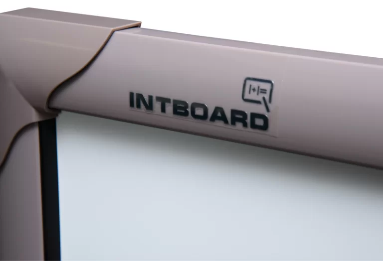 Інтерактивна дошка Intboard UT-TBI82S з антибліковим покриттям та керамічною поверхнею nanoXPS